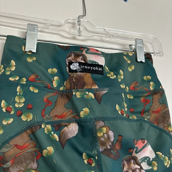 Iron Yokai Tanuki Wrap Shorts Size XS Green Tie Front Activewear Street Apparel - Picture 7 of 9